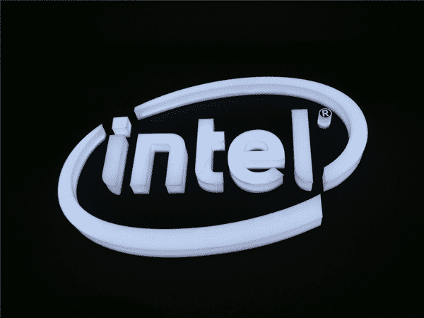 Intel集成显示翻身！有望实现实时光线追踪渲染